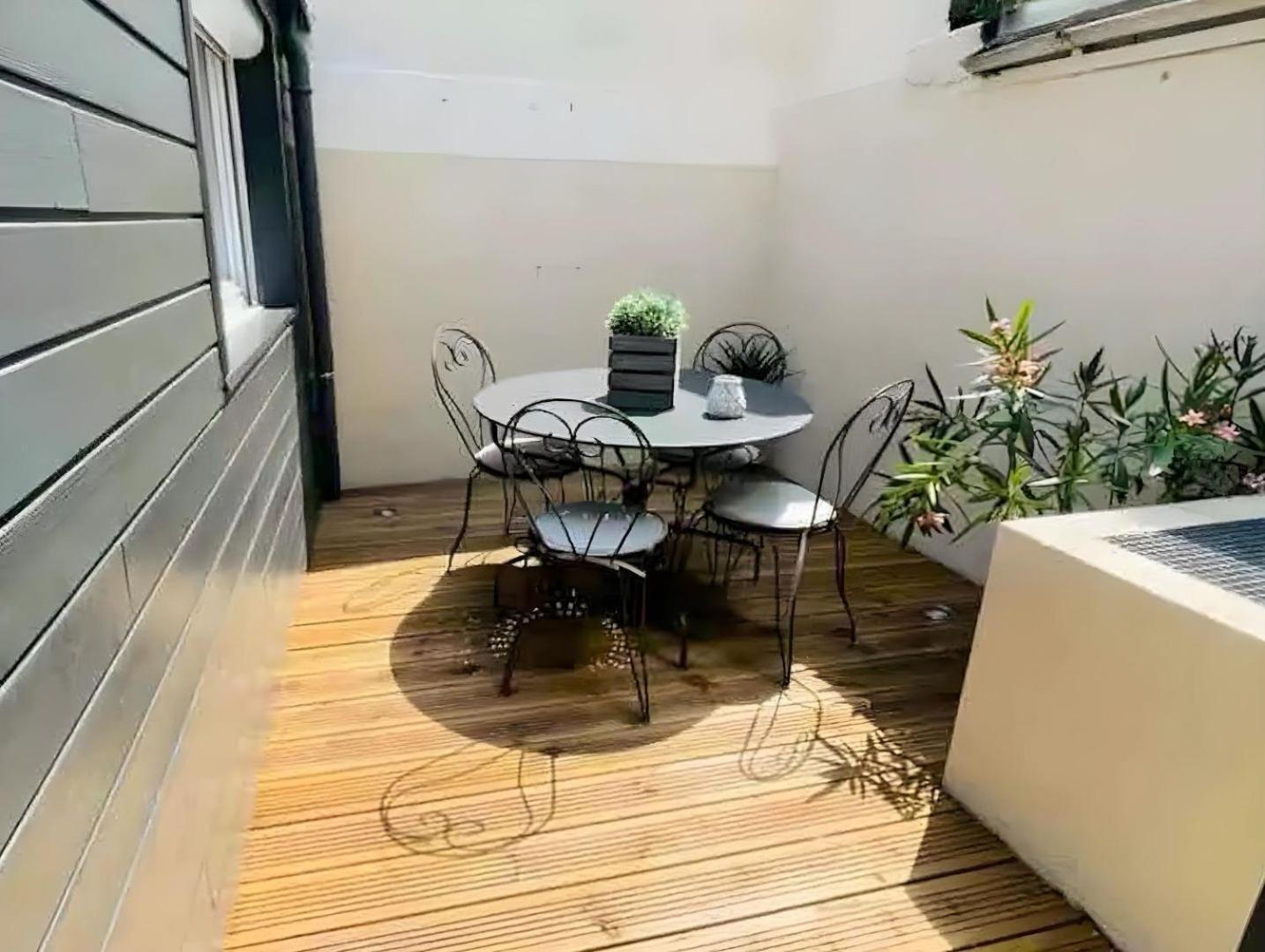Agreable Maison Renovee En Hyper Centre Avec Patio Pornic Exterior foto